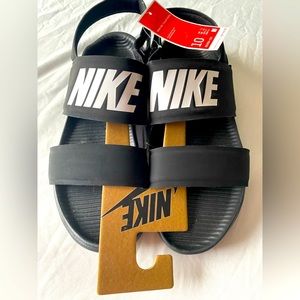 Women’s Nike, Tanjun Sandal, black and white, size 10